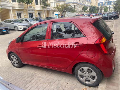 Kia Picanto 2016 Red Automatic Used for Sale in Giza - 3