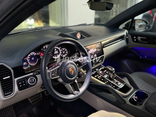 Porsche Cayenne S 2020 Silver Automatic Used for Sale in Nasr city - 5