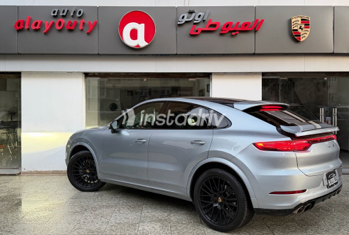 Porsche Cayenne S 2020 Silver Automatic Used for Sale in Nasr city - 7