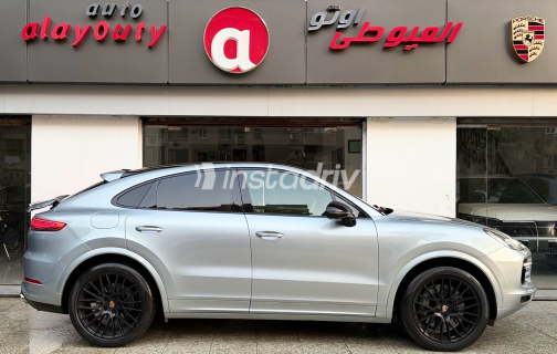 Porsche Cayenne S 2020 Silver Automatic Used for Sale in Nasr city - 9