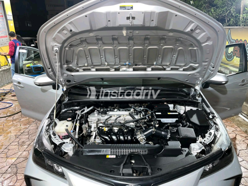 تويوتا كورولا 2024 فضي CVT مستعملة للبيع في القاهرة - 3
