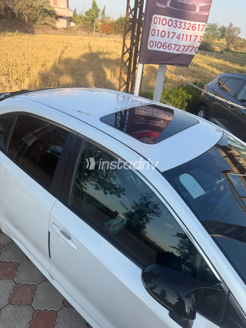 Toyota Corolla 2023 White Automatic Used for Sale in Dikirnis - 4