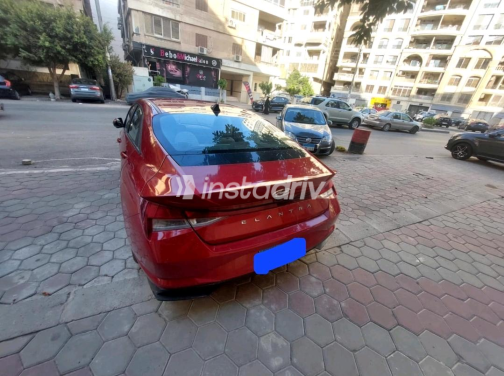 Hyundai Elantra CN7 2021 White Automatic Used for Sale in Heliopolis - 3