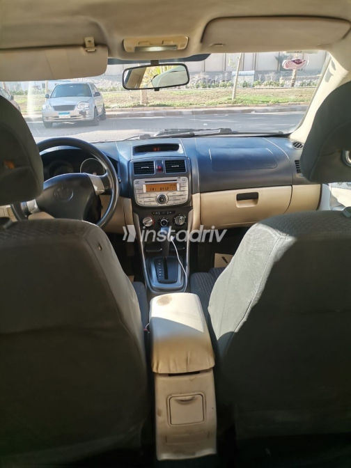 Brilliance FSV 2010 Silver Automatic Used for Sale in Nasr city - 3