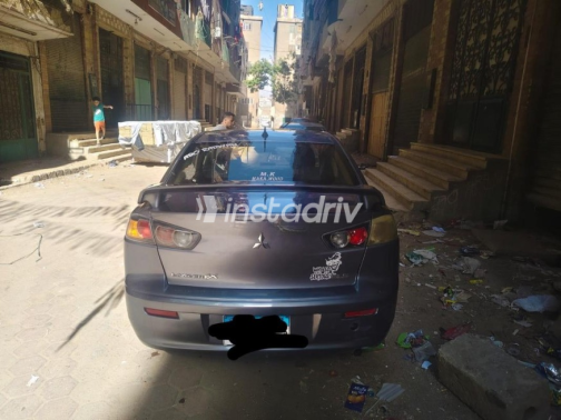 Mitsubishi Lancer 2016 Gray Automatic Used for Sale in Shubra al-Khaimah - 2