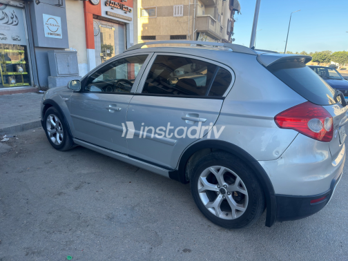 بريليانس frv كروس 2013 فضي أوتوماتيك مستعملة للبيع في دمياط - 2