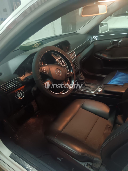 Mercedes E 200 2011 White Automatic Used for Sale in Helwan - 4