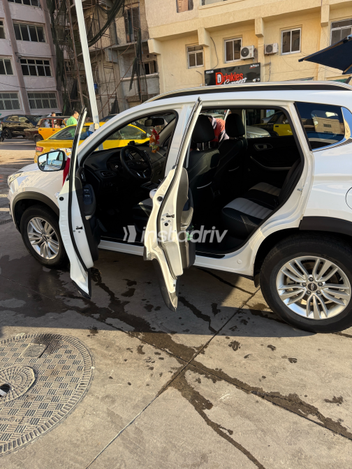 شيرى تيجو 7 2025 أبيض أوتوماتيك مستعملة للبيع في الإسكندرية - 5