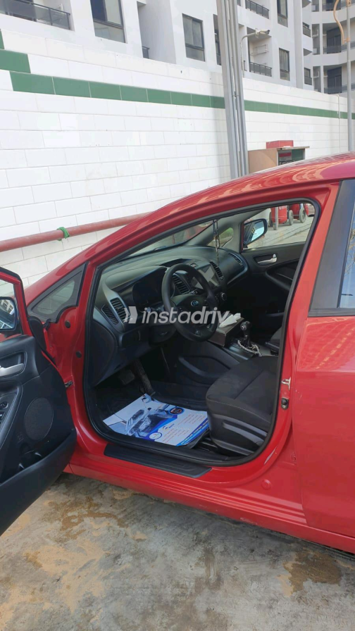 Kia Cerato 2014 White Automatic Used for Sale in Maadi - 10