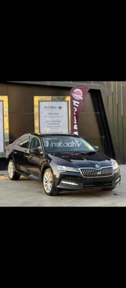 سكودا سوبيرب 2021 أسود أوتوماتيك مستعملة للبيع في العبور - 7