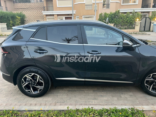 Kia Sportage 2024 Black Automatic Used for Sale in Madinaty - 3