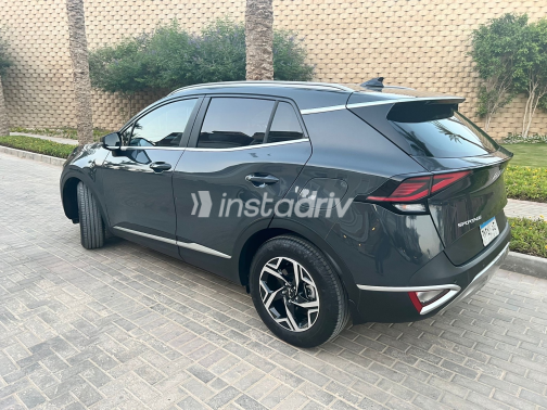 Kia Sportage 2024 Black Automatic Used for Sale in Madinaty - 8