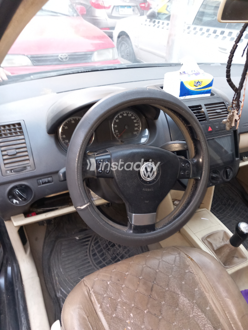 Volkswagen Polo 2009 Black Manual Used for Sale in Warraq - 3