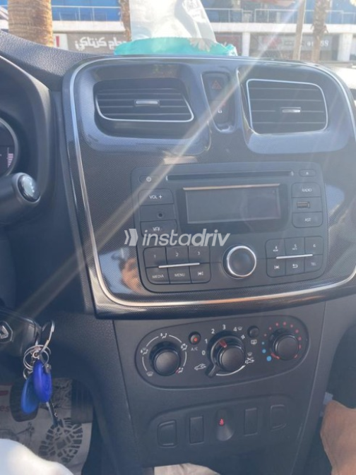 Renault Logan 2021 White Manual Used for Sale in Greater Cairo ( Cairo + Giza) - 2
