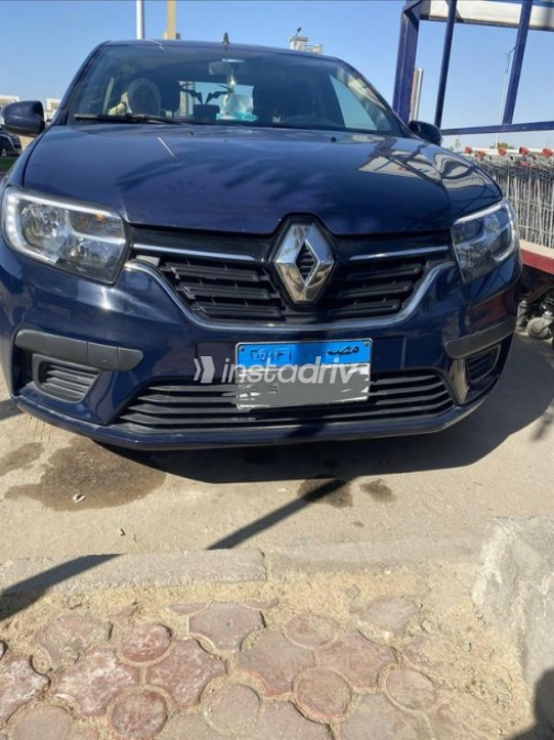 Renault Logan 2021 White Manual Used for Sale in Greater Cairo ( Cairo + Giza) - 5