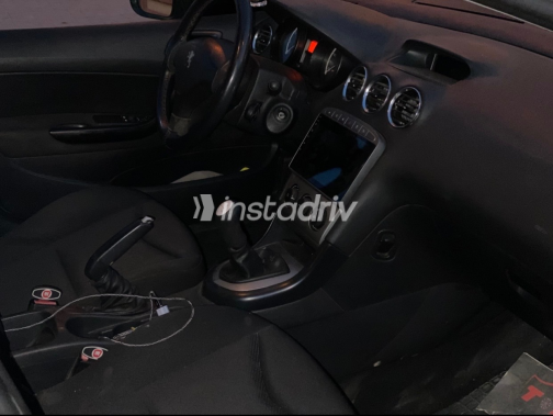 Peugeot 308 2011 Gray Manual Used for Sale in Giza - 1