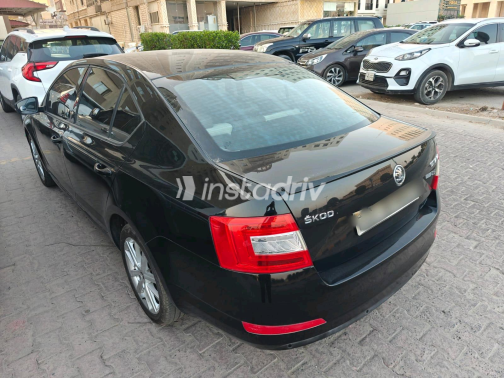 Skoda Octavia 2014 Black Automatic Used for Sale in Maadi - 8
