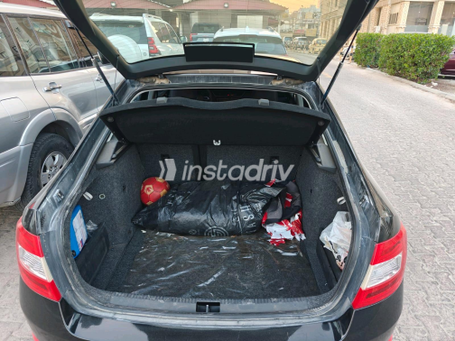 Skoda Octavia 2014 Black Automatic Used for Sale in Maadi - 9