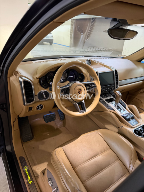 Porsche Cayenne S 2017 Black Automatic Used for Sale in Cairo - 2