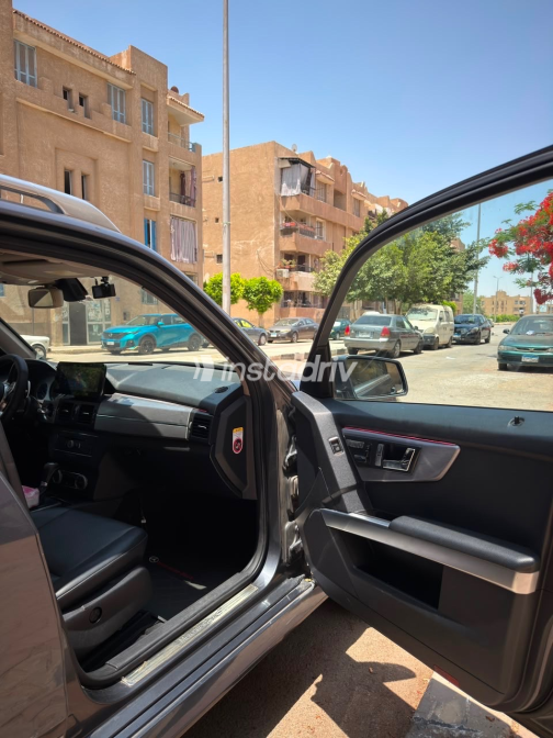 مرسيدس GLK 350 2011 رمادي أوتوماتيك مستعملة للبيع في القاهرة - 3