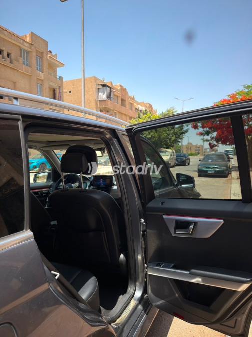 مرسيدس GLK 350 2011 رمادي أوتوماتيك مستعملة للبيع في القاهرة - 6