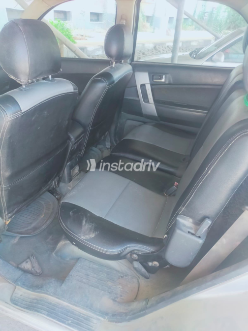 Daihatsu Gran max 2009 Silver Automatic Used for Sale in Ismailia - 7