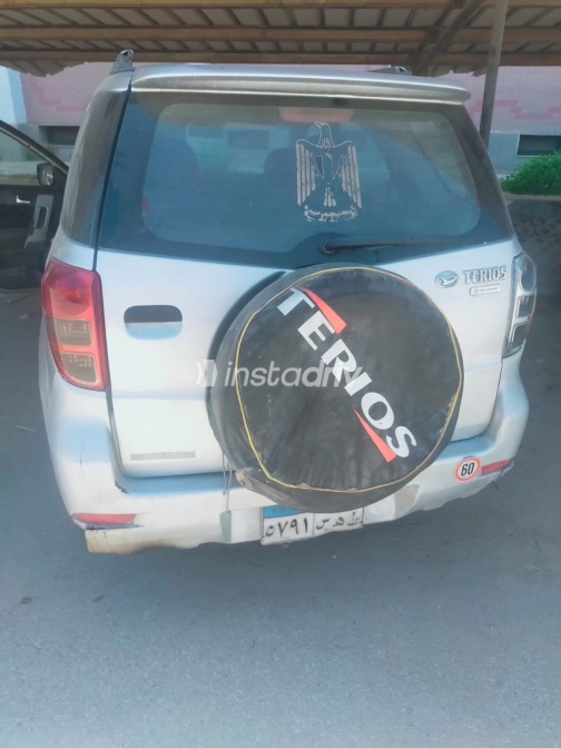Daihatsu Gran max 2009 Silver Automatic Used for Sale in Ismailia - 10