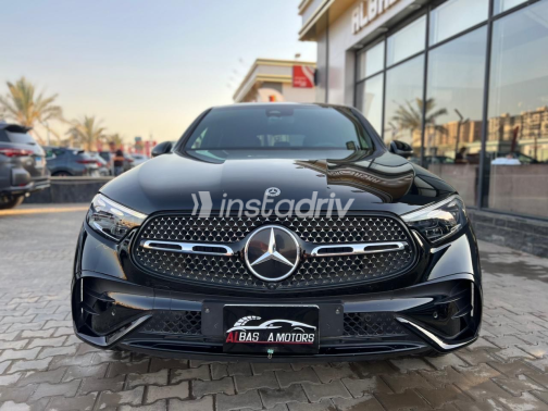 مرسيدس GLC 300 2025 أسود أوتوماتيك مستعملة للبيع في مدينة نصر - 2