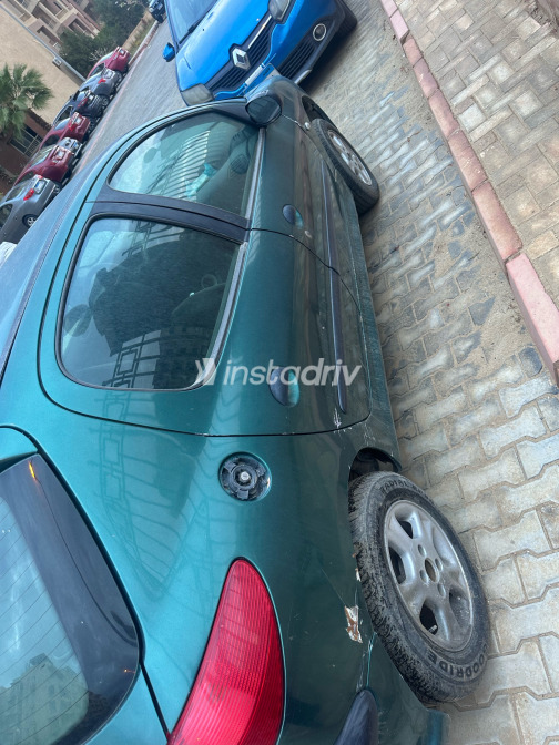 Peugeot 206 2001 Green Manual Used for Sale in Giza - 6