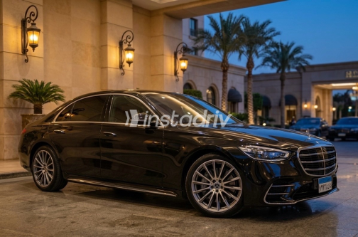 Mercedes S 500 2021 Black Automatic Used for Sale in Alexandria - 4