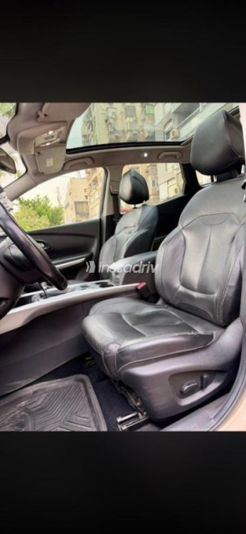 Renault Kadjar 2019 White Automatic Used for Sale in Greater Cairo ( Cairo + Giza) - 6