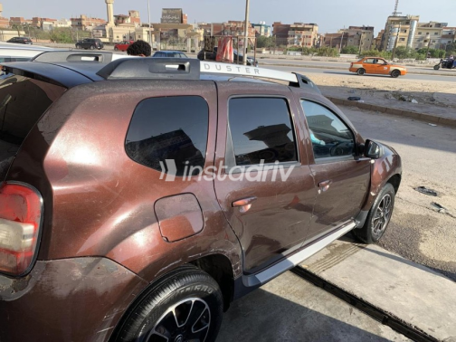 Renault Duster 2018 Mocha Automatic Used for Sale in Ismailia - 3