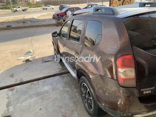 Renault Duster 2018 Mocha Automatic Used for Sale in Ismailia - 9