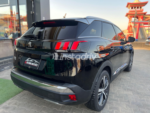 Peugeot 3008 2019 Black Automatic Used for Sale in Nasr city - 4