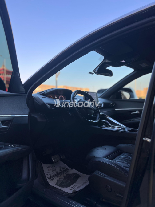 Peugeot 3008 2019 Black Automatic Used for Sale in Nasr city - 7