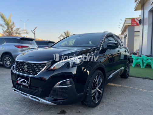 Peugeot 3008 2019 Black Automatic Used for Sale in Nasr city - 9