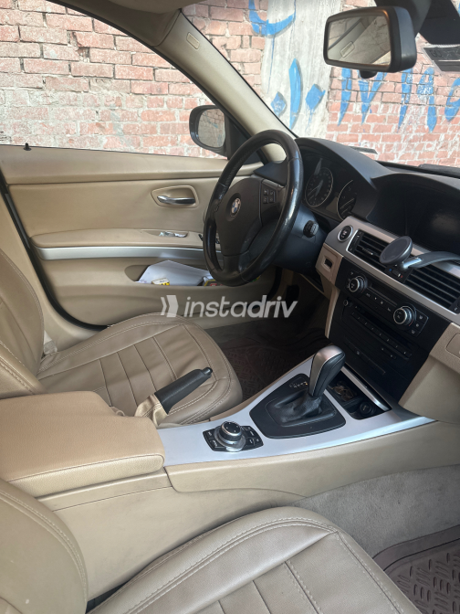 BMW 318 2012 Gray Manual Used for Sale in Sheraton - 2
