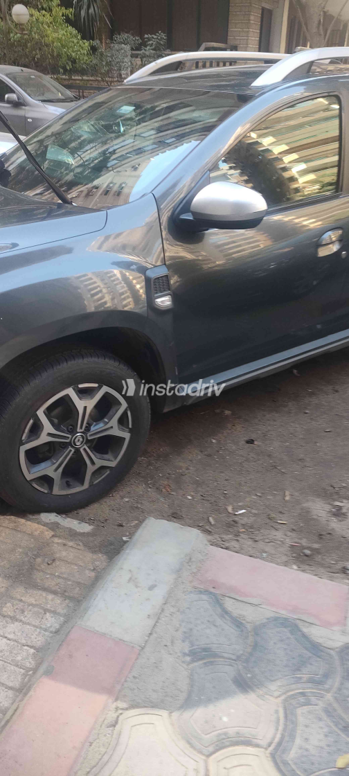 Renault Duster 2019 Gray Automatic Used for Sale in Heliopolis - 3