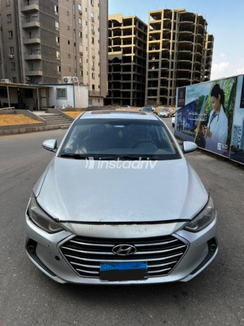 Hyundai Elantra 2019 Silver Automatic Used for Sale in Nasr city - 1