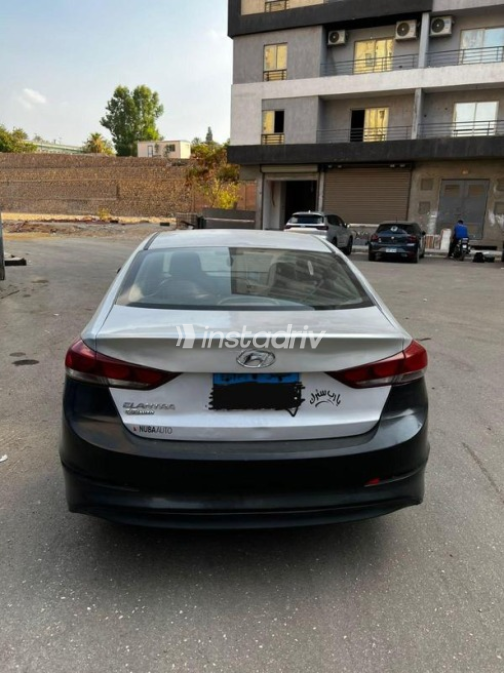 Hyundai Elantra 2019 Silver Automatic Used for Sale in Nasr city - 2