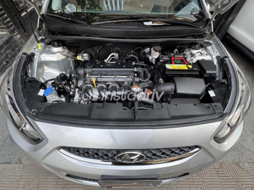 Hyundai Accent RB 2026 Silver Automatic Used for Sale in Heliopolis - 6