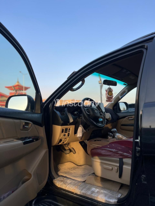 Toyota Fortuner 2014 Black Automatic Used for Sale in Nasr city - 6