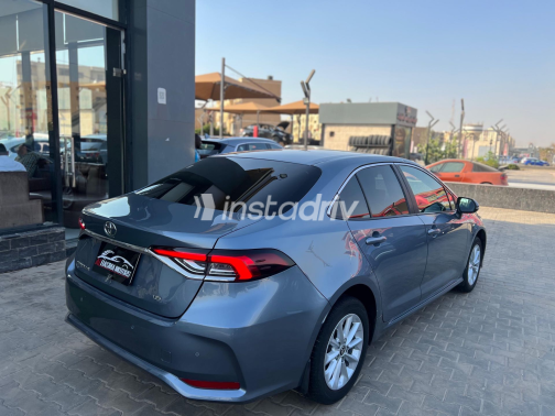 Toyota Corolla 2023 White Automatic Used for Sale in Nasr city - 2