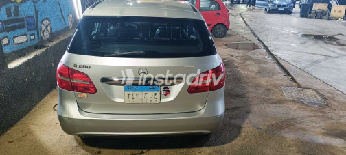 Mercedes B 200 2013 Silver Automatic Used for Sale in Ain Shams - 3
