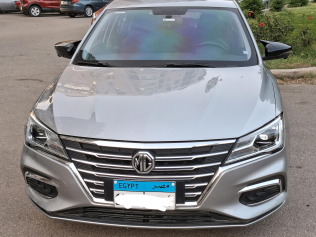 ام جى 5 2025 ذهبي CVT مستعملة للبيع في مصر الجديدة