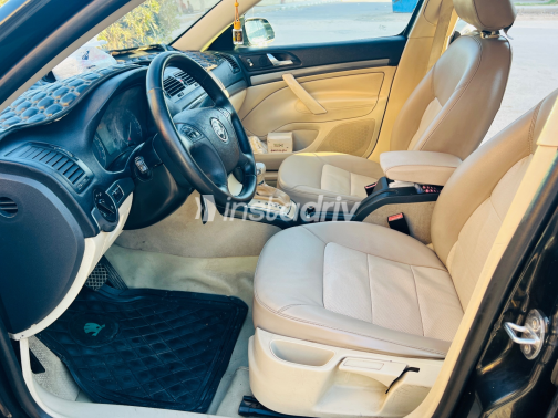 Skoda Octavia A5 2027 Black Automatic Used for Sale in Sadat City - 5