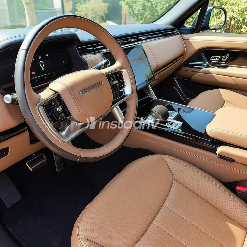 Land Rover Range Rover 2025 Black Automatic Used for Sale in Cairo - 3