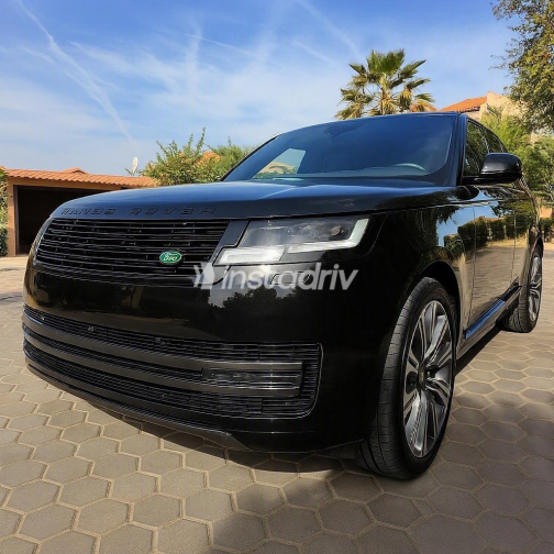 Land Rover Range Rover 2025 Black Automatic Used for Sale in Cairo - 8