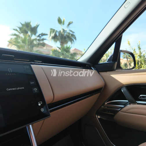 Land Rover Range Rover 2025 Black Automatic Used for Sale in Cairo - 10