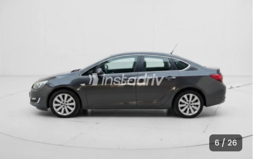 Opel Astra 2013 Brown Automatic Used for Sale in Cairo - 9
